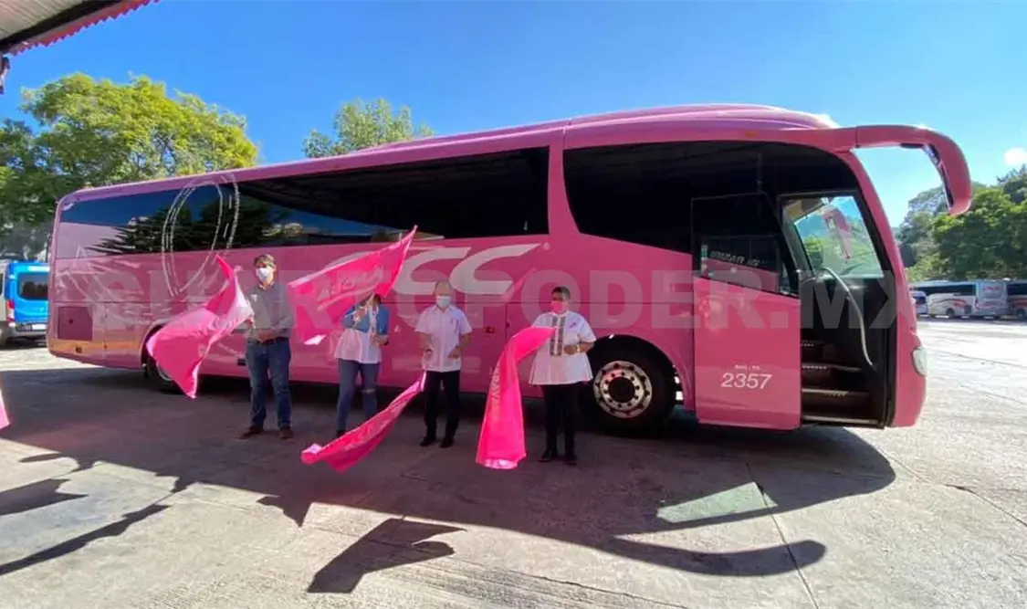 Inicia la décima Caravana Rosa contra el cáncer