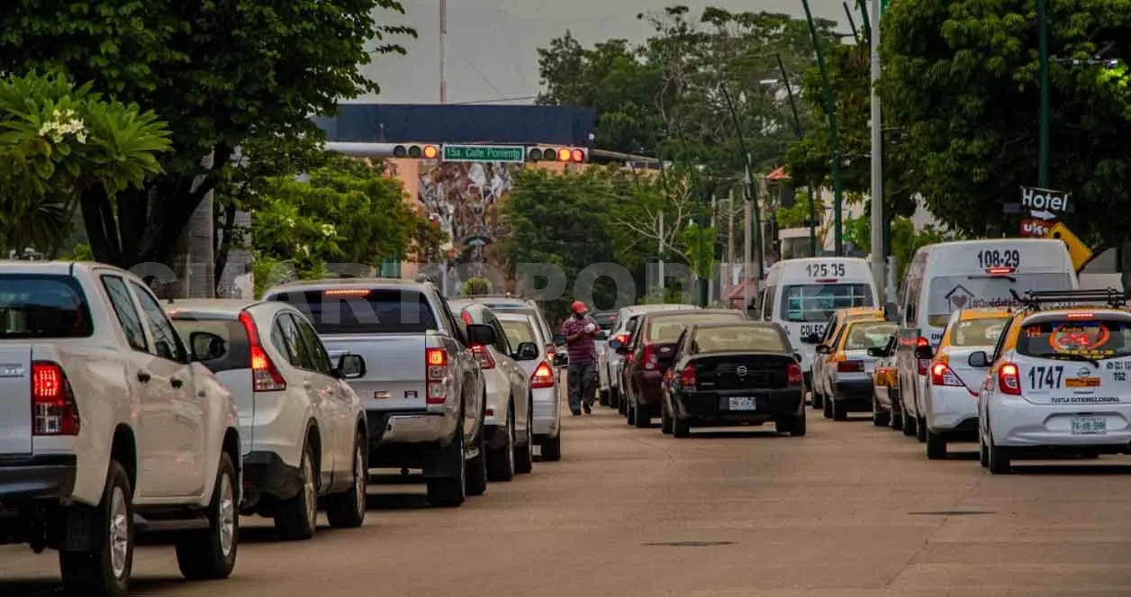 Aún vigente descuento en recargos vehiculares
