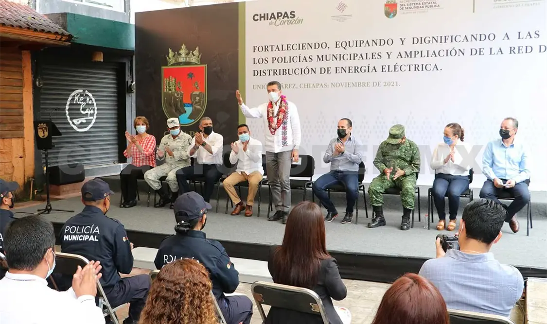 En su visita a este municipio también inauguró la ampliación de la red eléctrica del barrio Guadalupe de la localidad Santo Domingo. CP