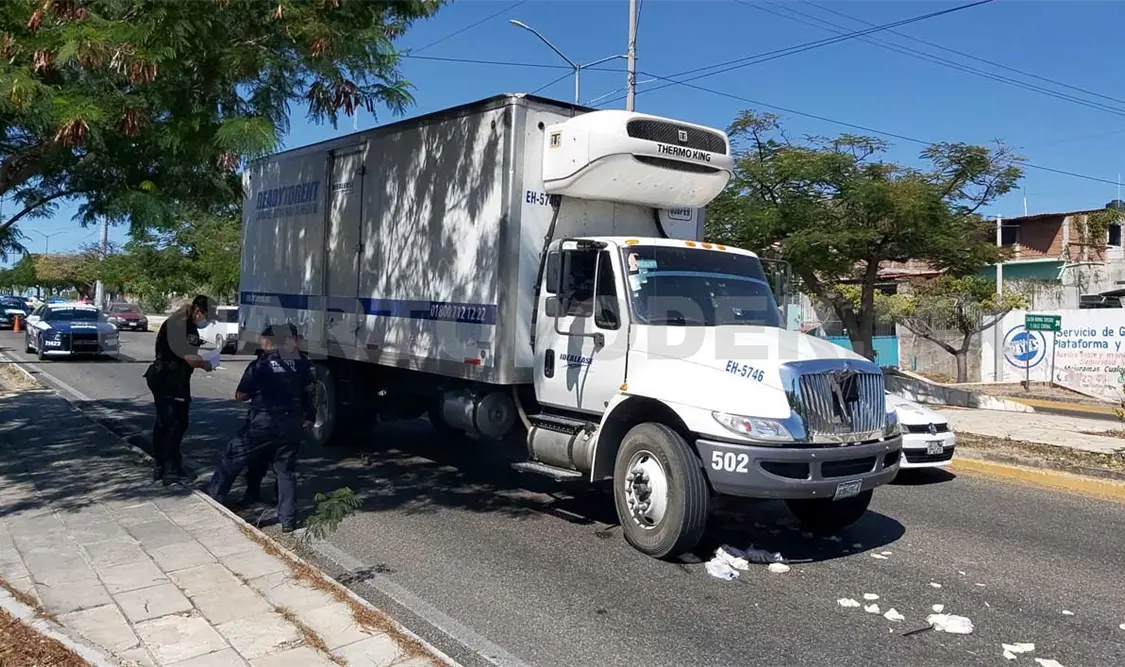 Atropellan a peatón y queda grave de salud