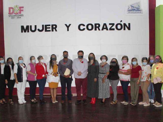 Realizan conferencia magistral “Mujer y Corazón” Realizan conferencia magistral “Mujer y Corazón”