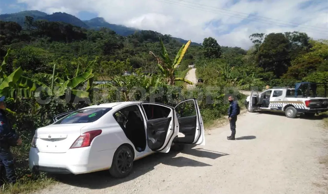 Violento robo de auto; detienen a una mujer