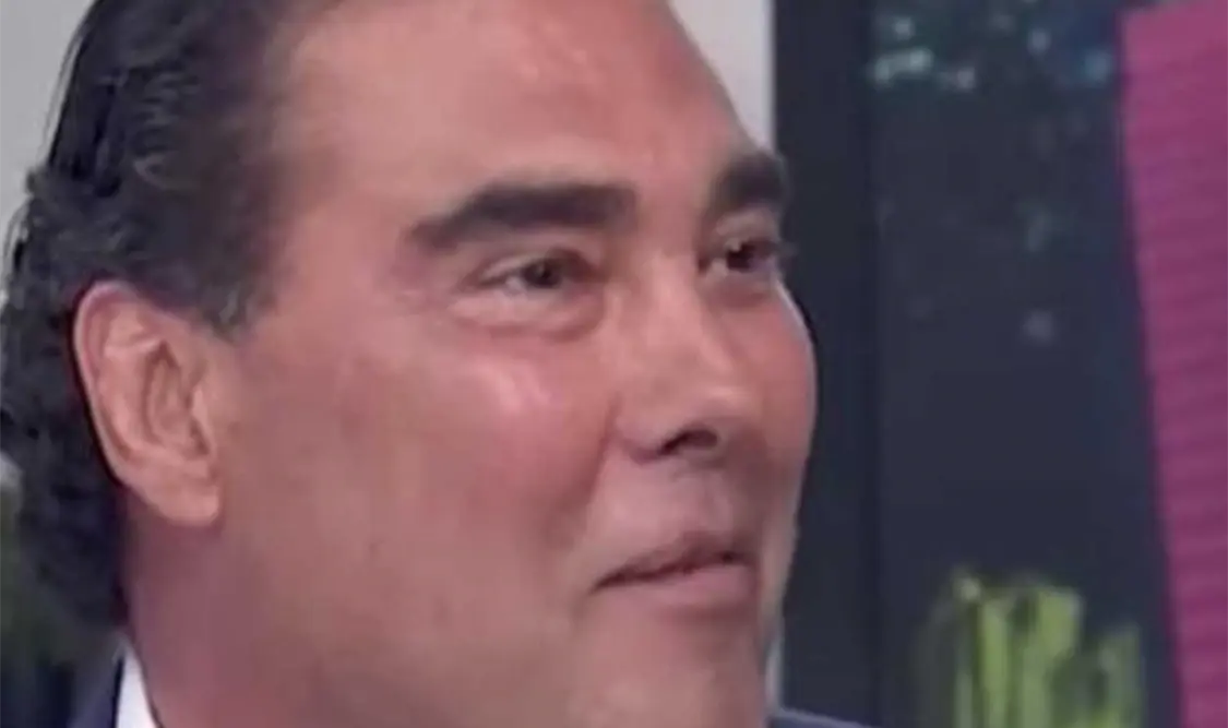 Prensa vuelve a molestar a Eduardo Yañez