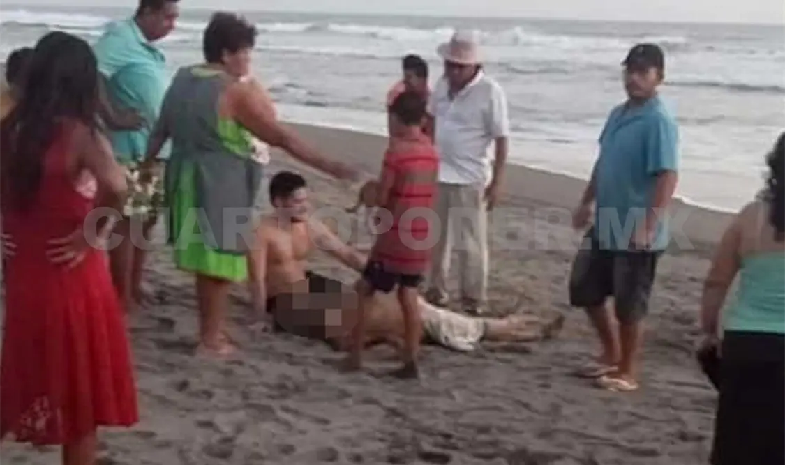 Llegó a la costa del estado para pasar el puente vacacional pero el fuerte oleaje lo arrastró mar adentro. Cortesía