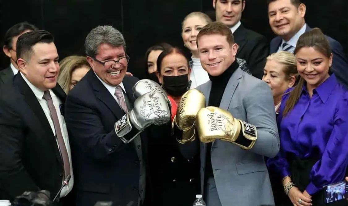Entrega reconocimiento a “Canelo” y a su entrenador