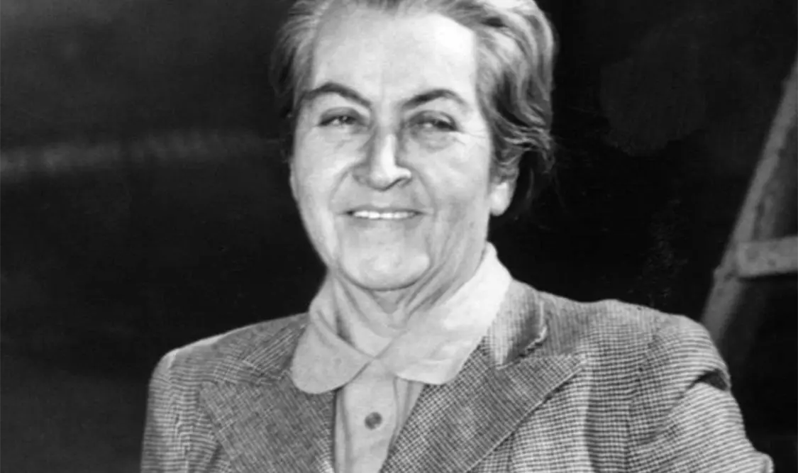 Gabriela Mistral recibió el Premio Nobel de Literatura el 15 de noviembre de 1945. Cortesía