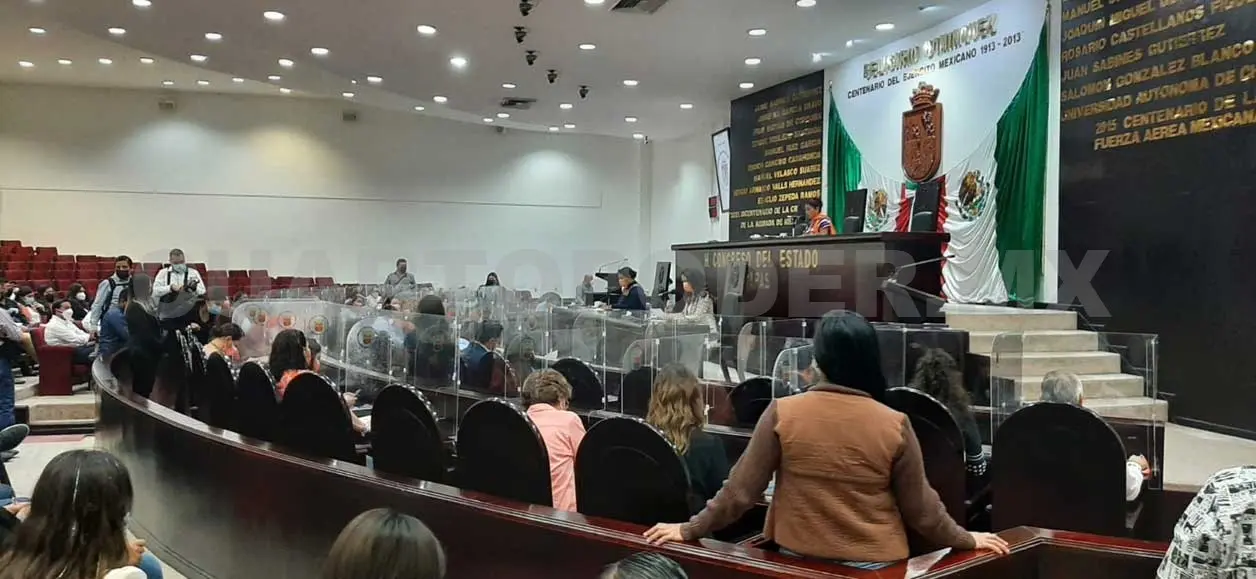 Hackean celular de diputado; pedían hasta 25 mil pesos