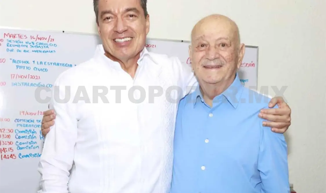Entregan galardón a José Patrocinio González Blanco Garrido