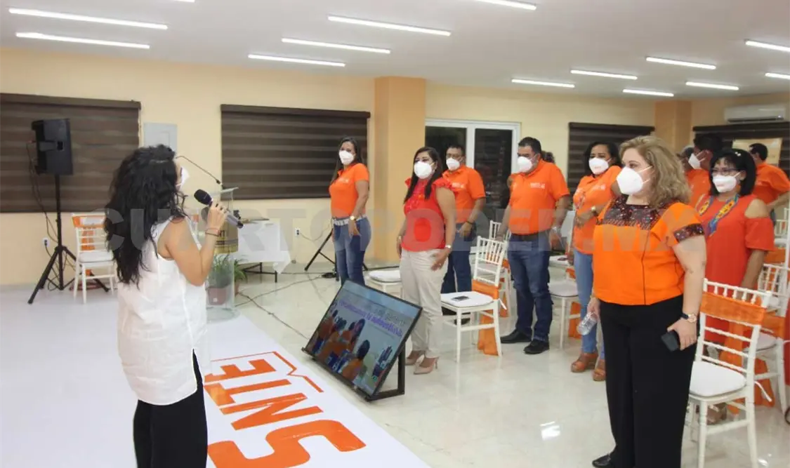 Maestros, clave para combatir la violencia