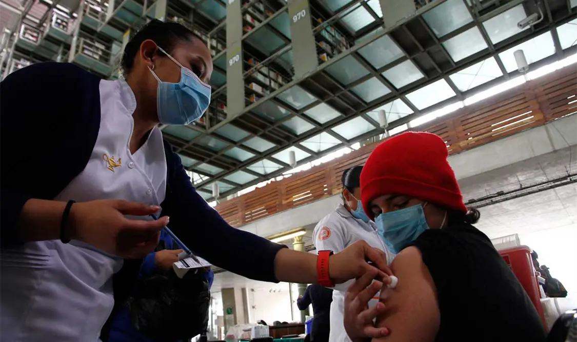 México se prepara para Omicron
