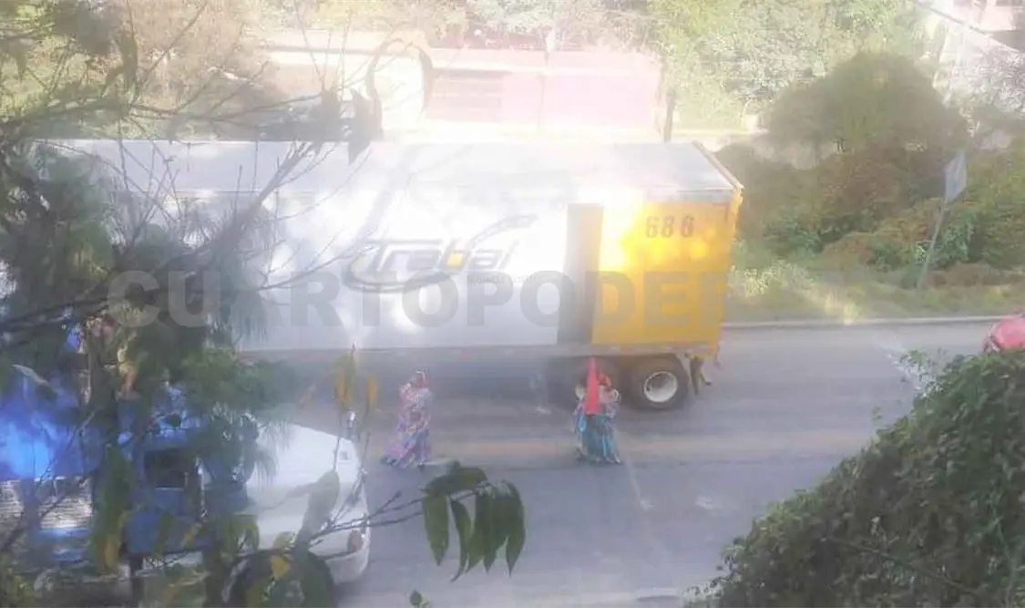 Realizan bloqueo en el tramo SCLC-Teopisca