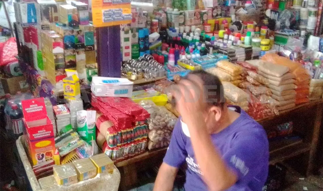 Afirman que pese a llegar a vender desde las seis de la mañana, no logran sacar lo suficiente. Noel Vázquez / CP