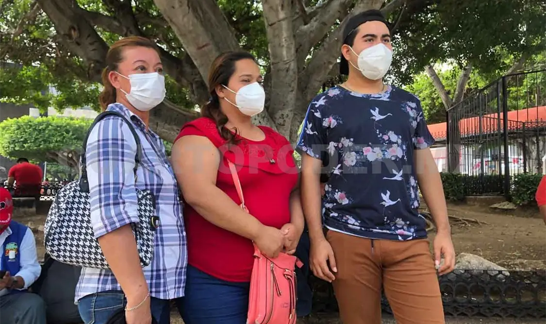 Empleados denuncian despidos en hospital covid