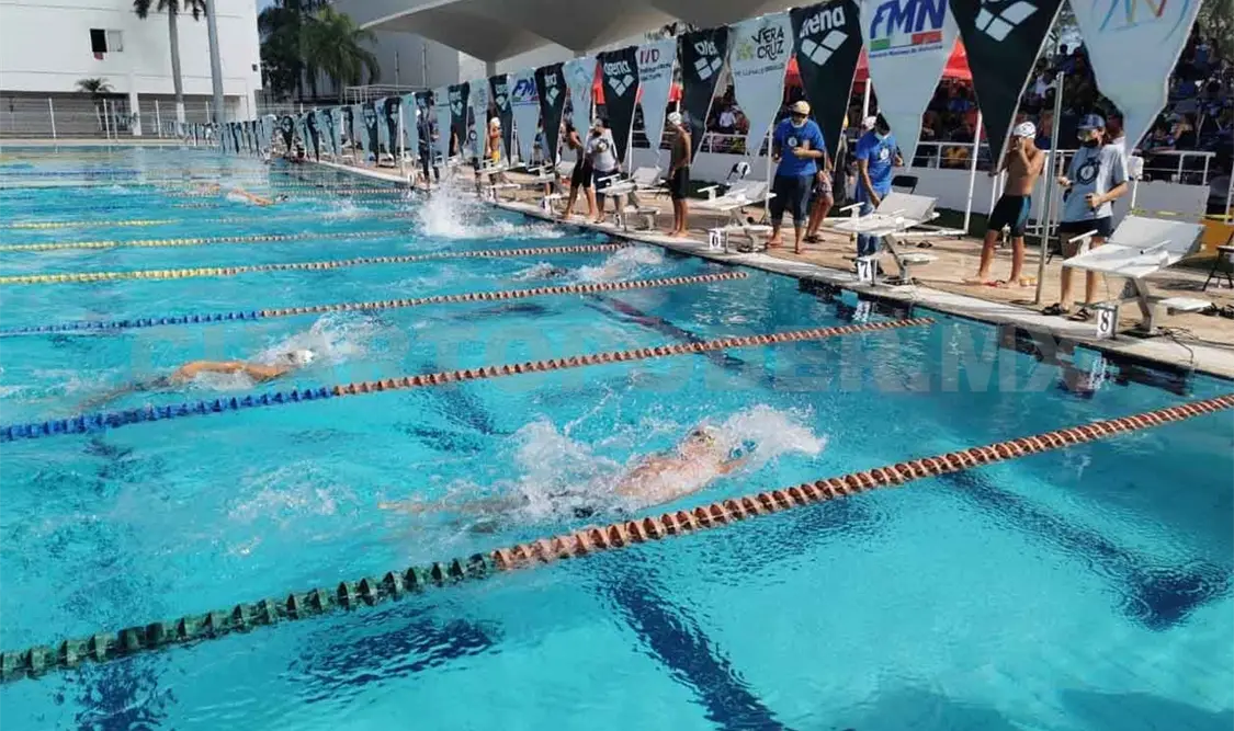 Delfines conquistaron la Copa Amdetna