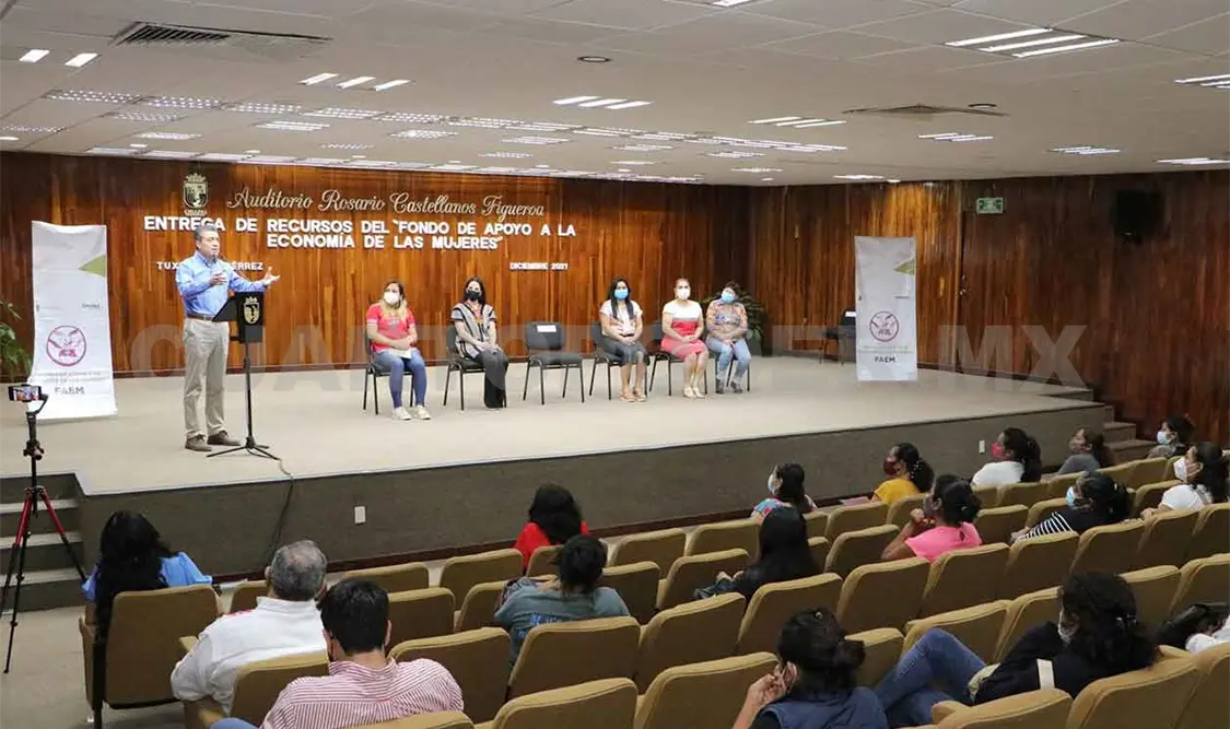 Entregan recursos del Fondo de Apoyo a la Economía