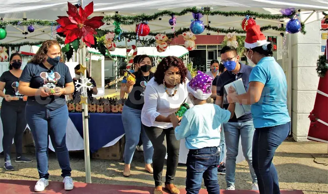 Festejan con posada a niños con autismo