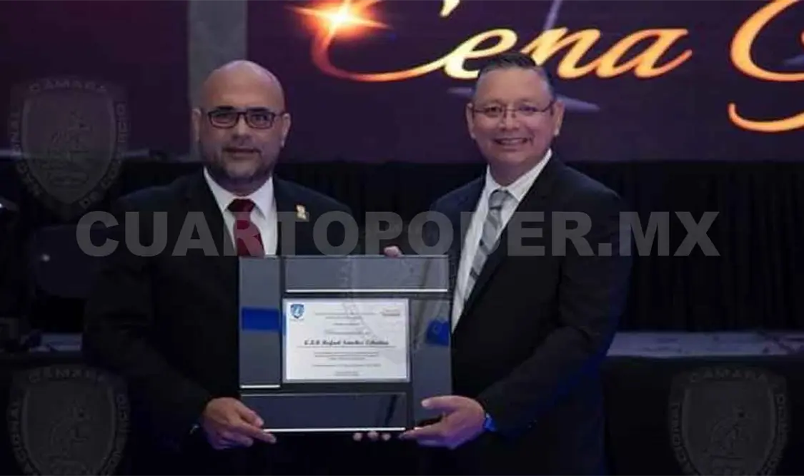 Reconocen a empresarios por permanencia del comercio