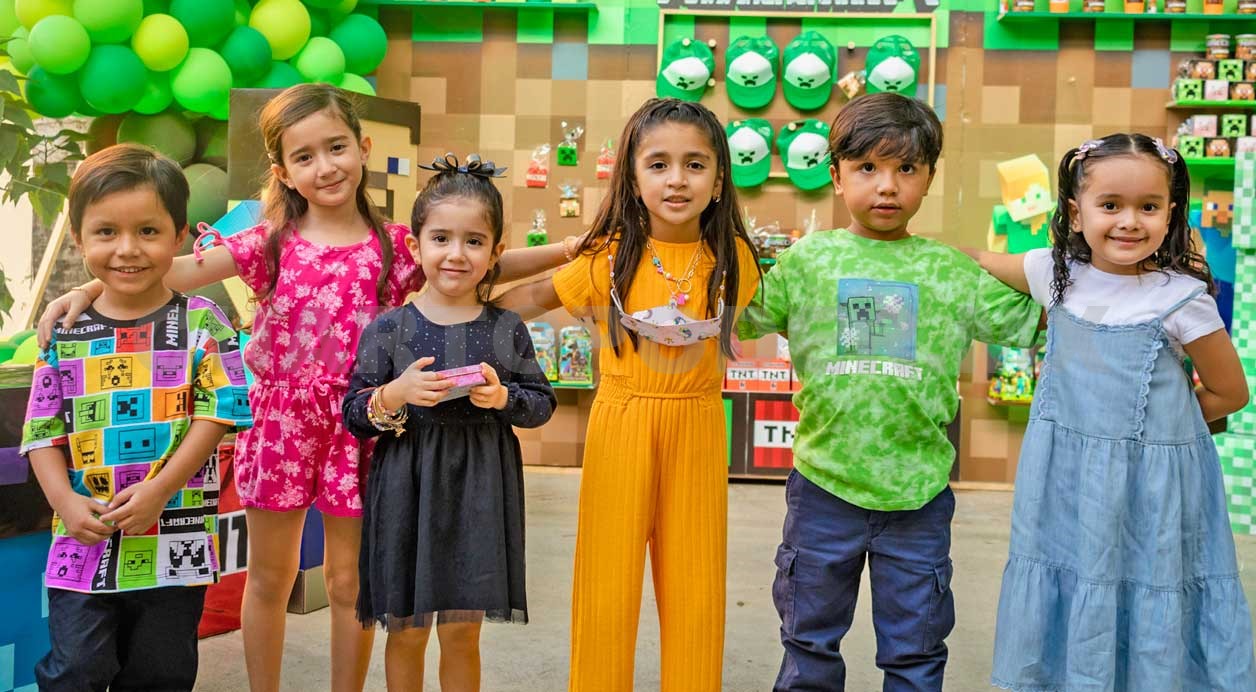 Fiesta al estilo Minecraft