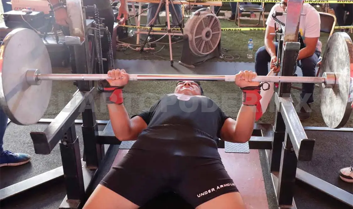 Colosos dominaron el Torneo Strong Lifters IV