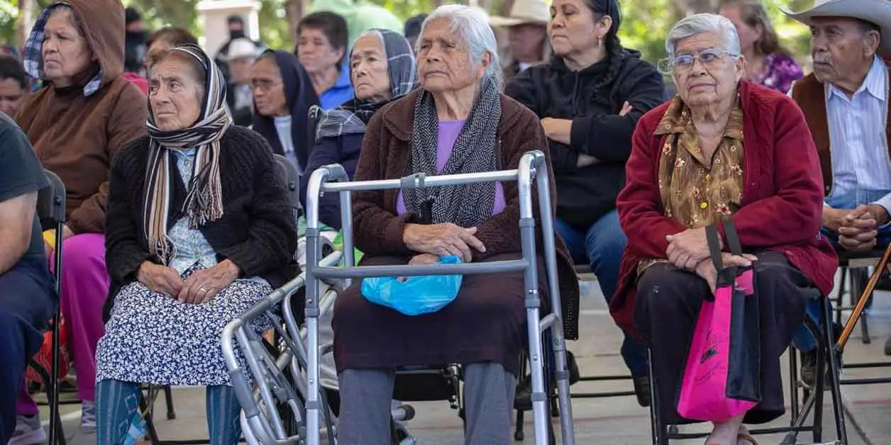 Llega Bienestar a 300 mil apoyos para abuelitos