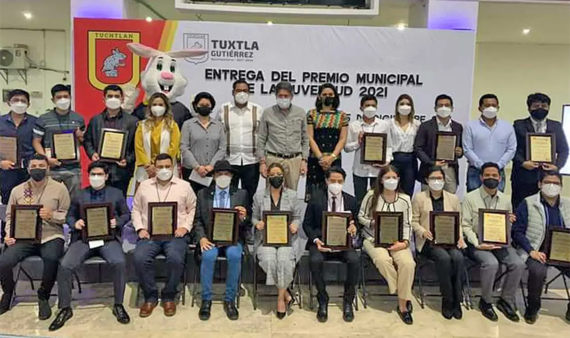 Tenor se lleva el Premio Municipal de la Juventud