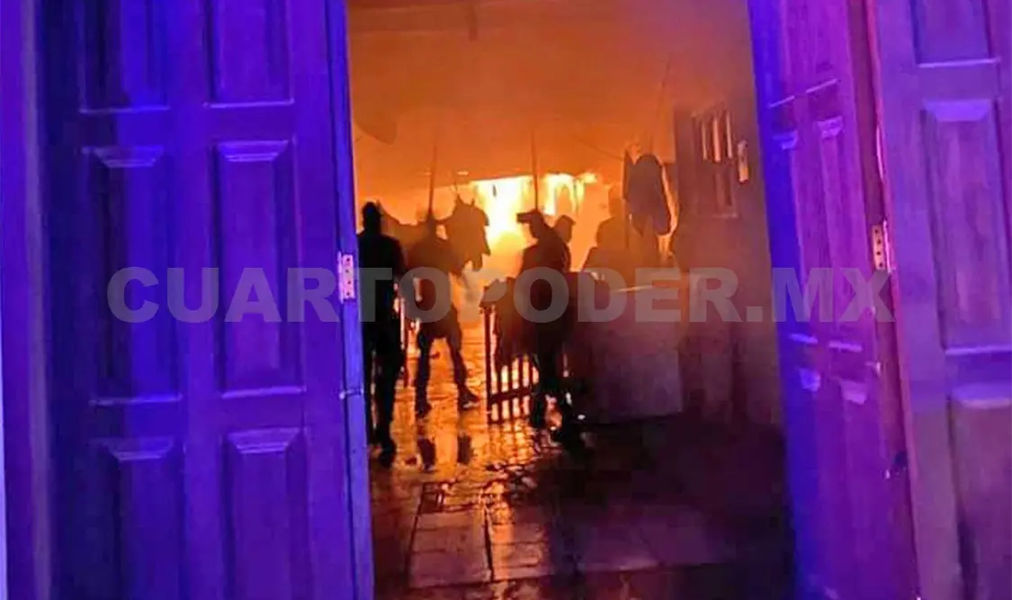 El incendio ocurrió en un domicilio localizado en el fraccionamiento Buena Esperanza, en San Cristóbal de Las Casas. Manuel Martínez / CP