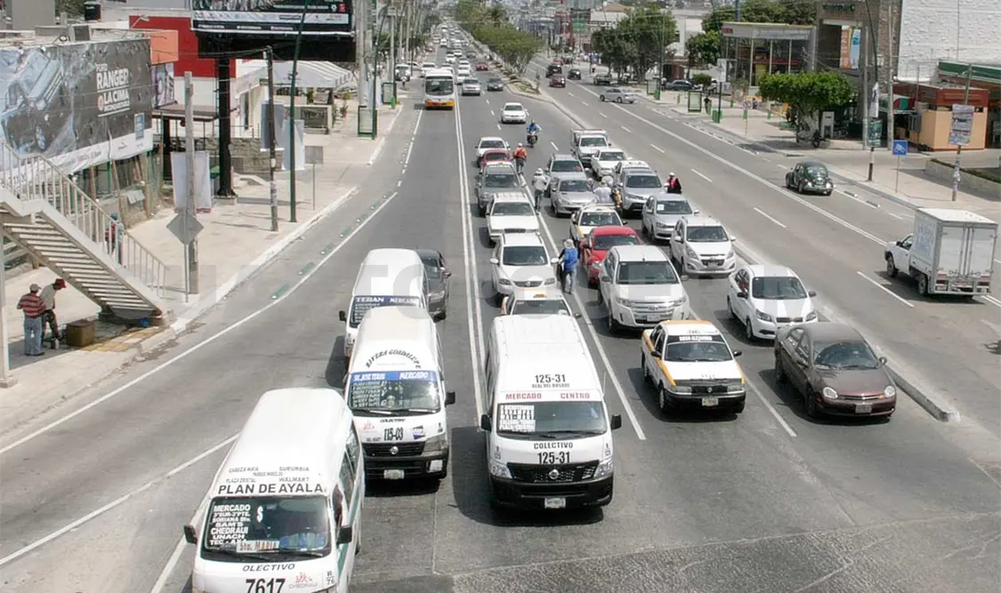 Los transportistas señalan que también ellos se verán afectados por los nuevos ajustes que tendrán los insumos en este año. Diego Pérez / CP