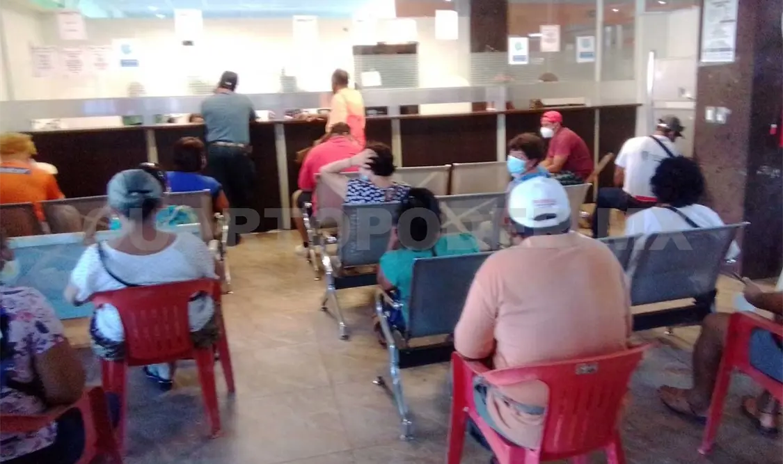 Varias familias están aprovechando los descuentos que las autoridades están aplicando. Noel Vázquez / CP