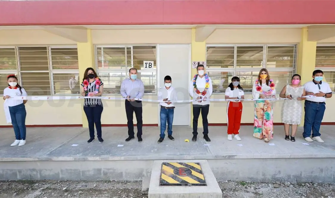 En la inauguración de los espacios educativos en la Escuela Secundaria General “Juan de la Barrera”, del municipio de Tapachula. CP
