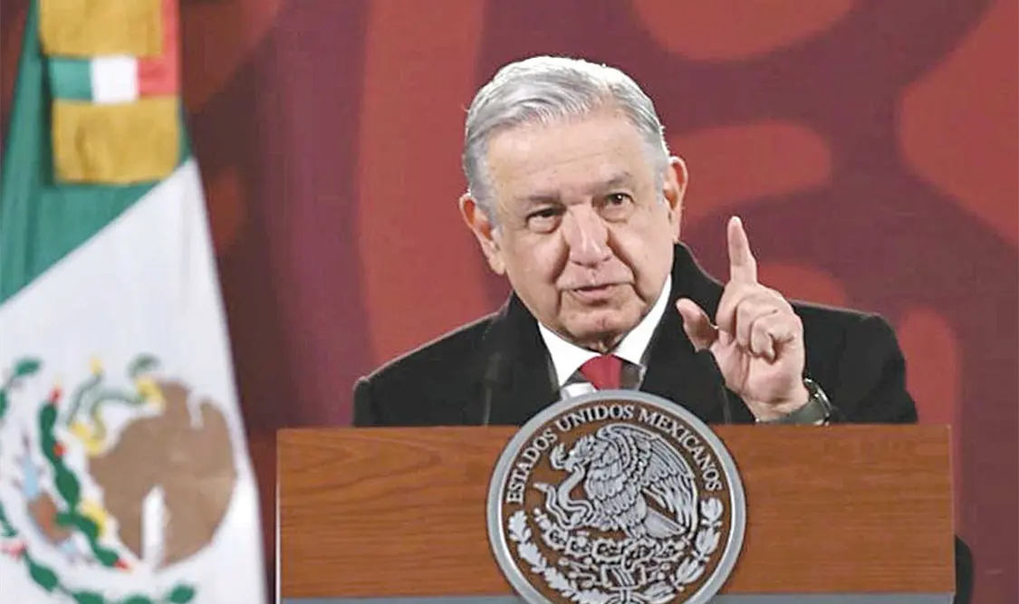 El presidente López Obrador en su mañanera, dijo que se sentía ronco. Cortesía