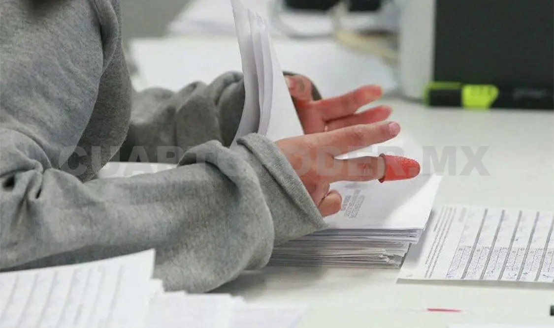 La revocación de mandato, si se alcanzan los porcentajes requeridos, se llevaría a cabo en abril. Diego Pérez / CP