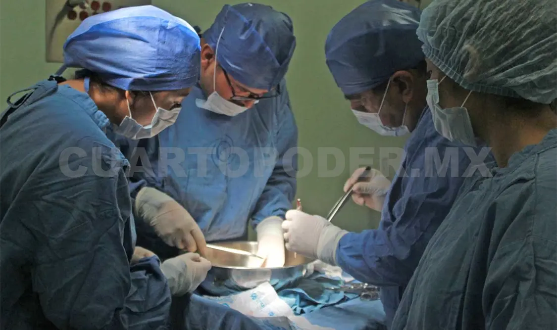 El donador fue un hermano del paciente; a través de las pruebas clínicas se logró determinar la compatibilidad entre ambos. Cortesía