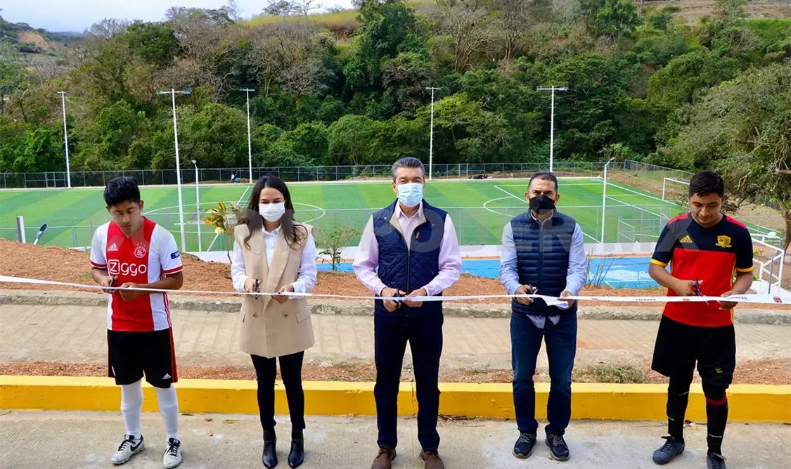 Encabeza apertura del Centro Deportivo “El Botafogo”