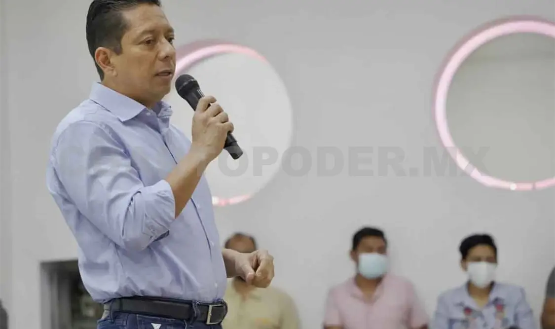 Llaven Abarca da mensaje sobre reforma eléctrica