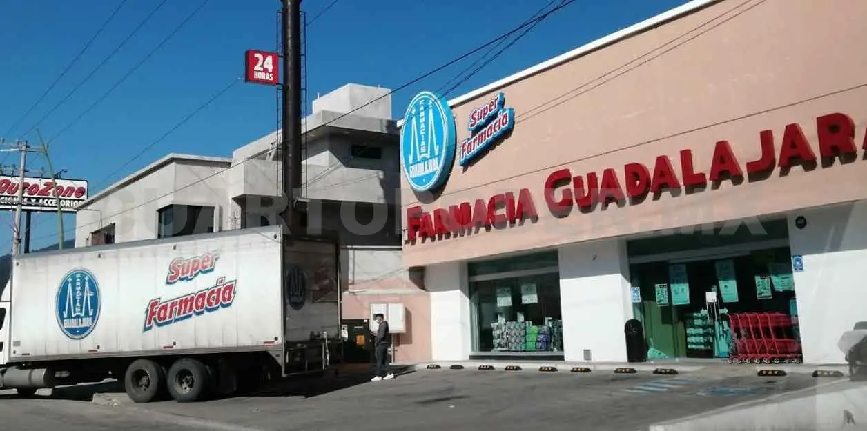 Armados atracan una farmacia Guadalajara