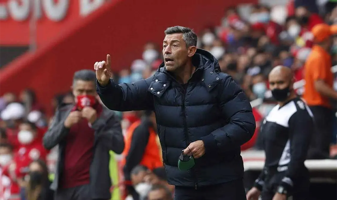Caixinha admite que Otero puede irse al América