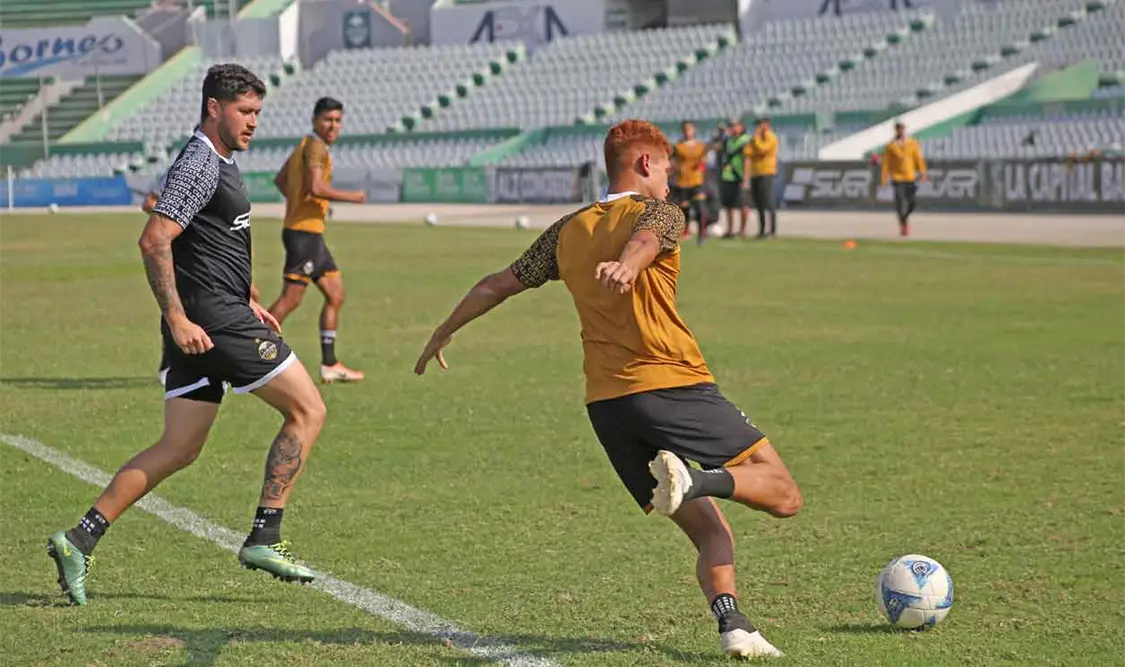 Cafetaleros se mantiene como líder