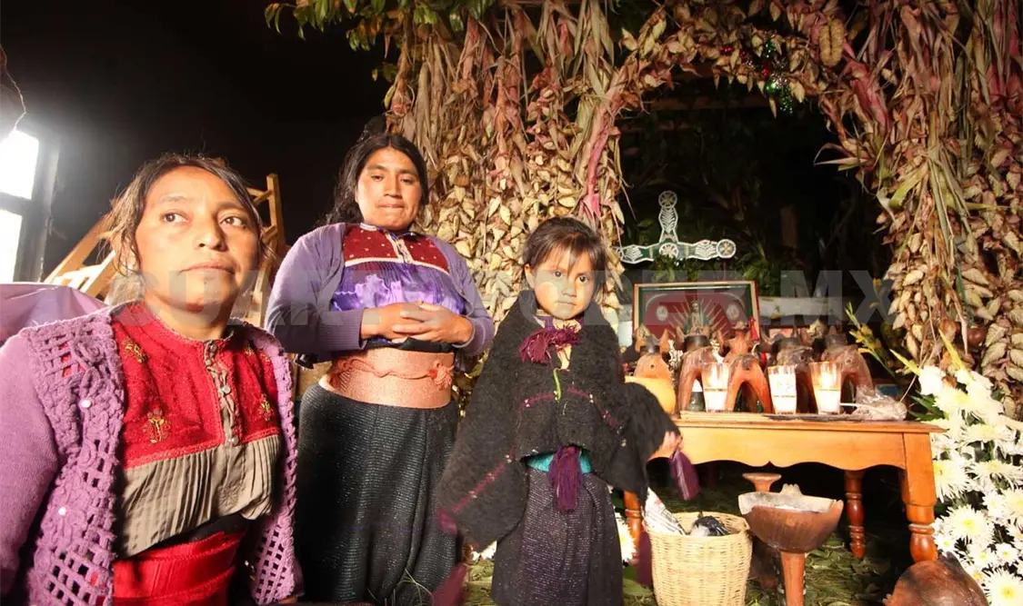 Convocan a mujeres y a niñas a parlamento abierto