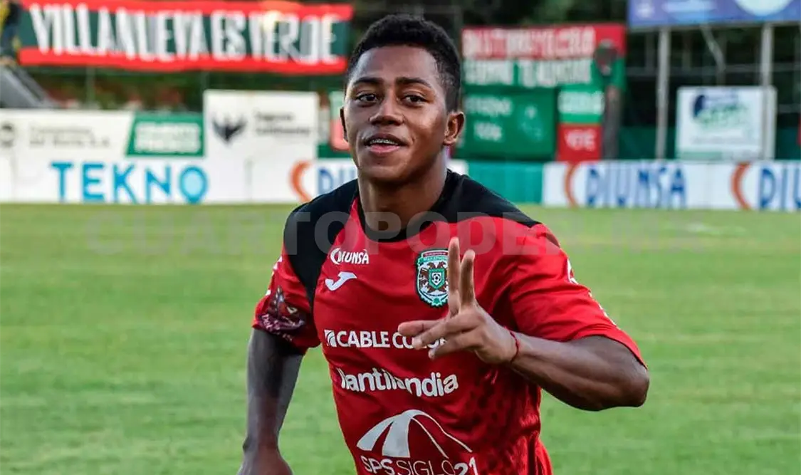 Cafetaleros suma a Jeancarlo Vargas