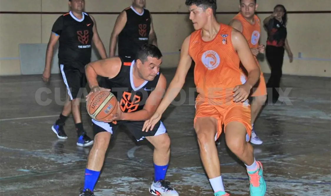 Continúa la intensa actividad en las instalaciones del CICCH, con partidos muy reñidos. Cortesía