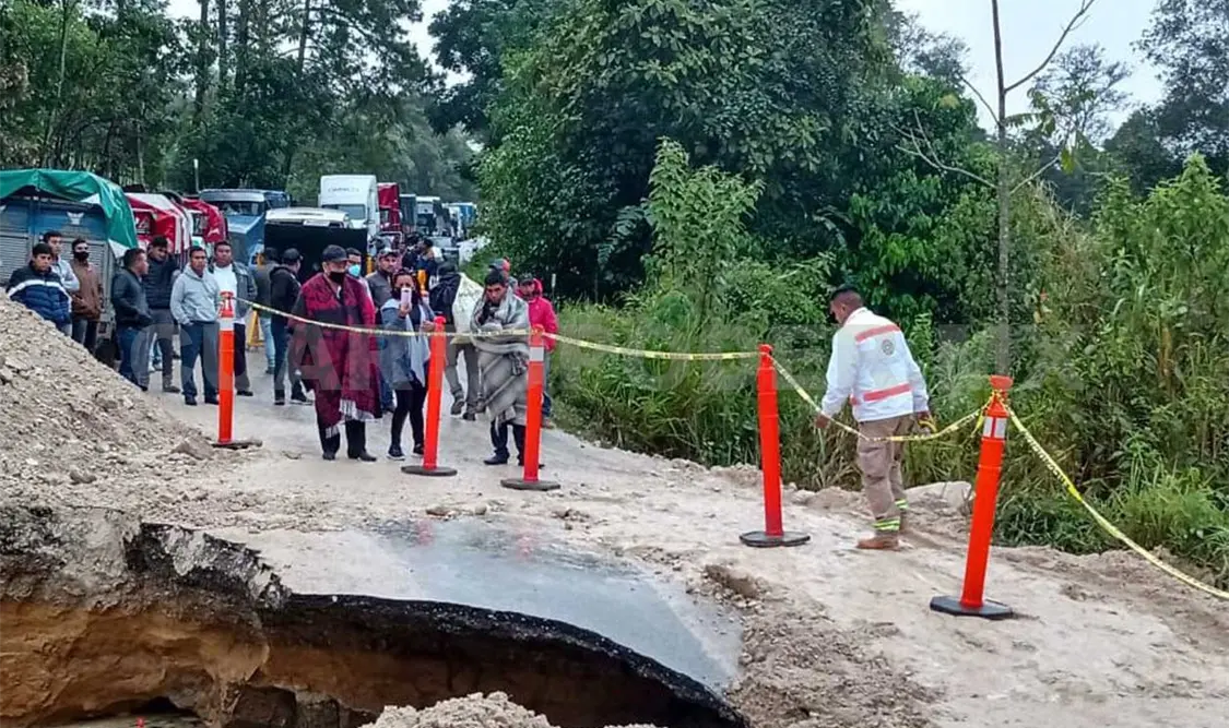 Frente frío núm. 28 dejó incomunicadas a 21 localidades