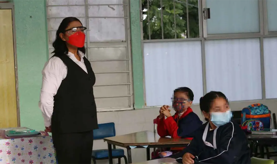 Reporta incremento de alumnos en aulas