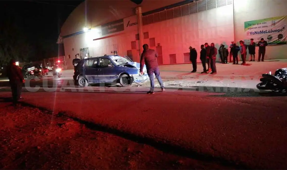 Motorista queda grave al chocar de frente