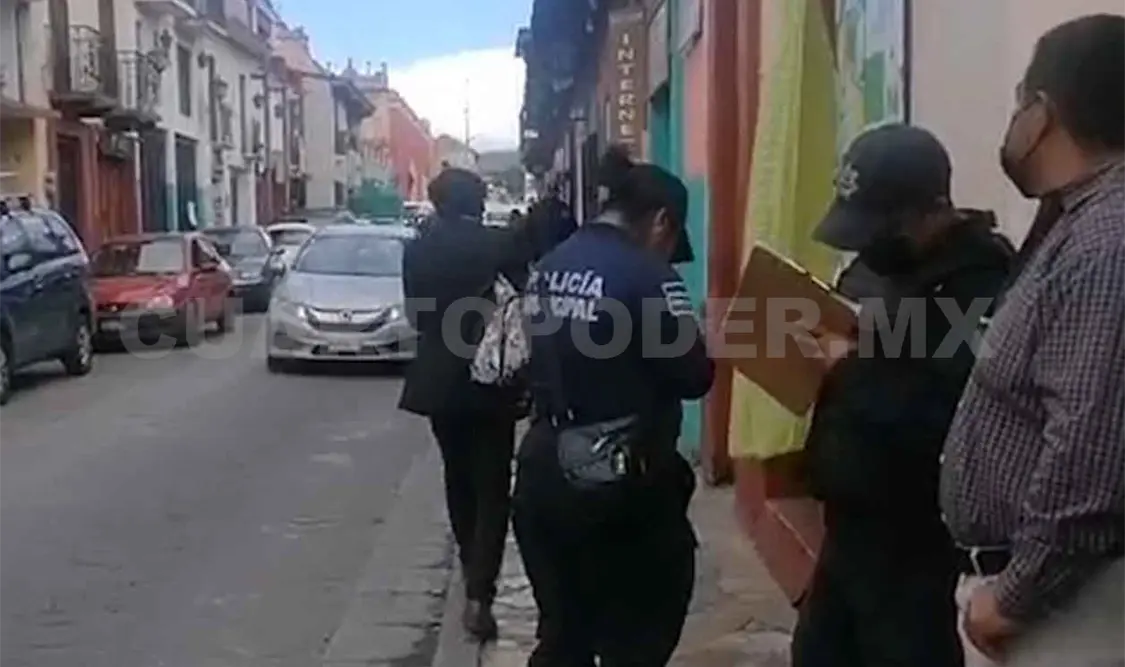 Arrebatan 295 mil pesos a una joven y a su papá en SCLC