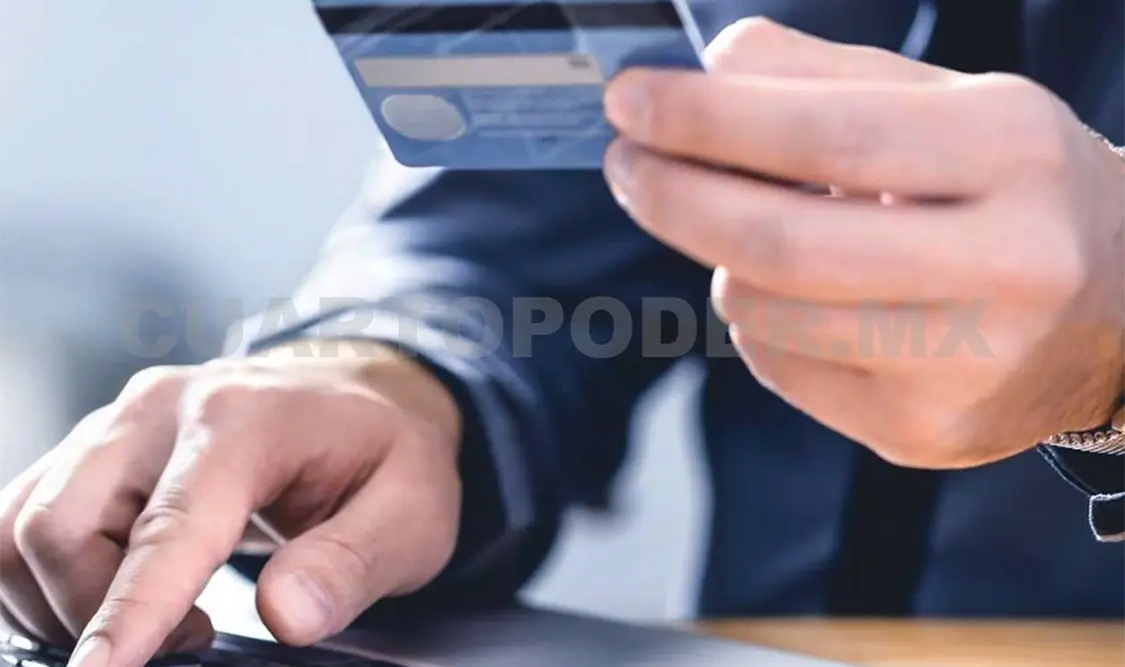 El estar en buró de crédito impide que las personas puedan obtener una tarjeta de crédito bancaria. Cortesía