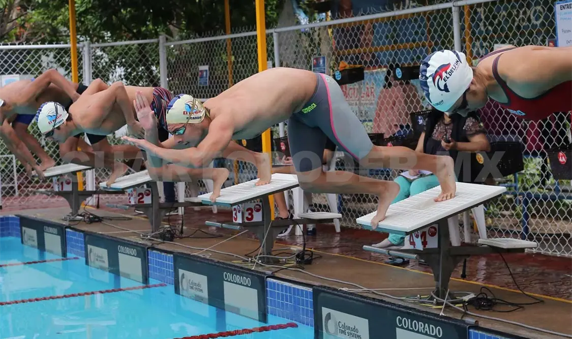 El Torneo de Fondo Adolfo Solís Muñiz arrancó con los eventos de 800 y 1,500 metros libres. Carlos López/CP