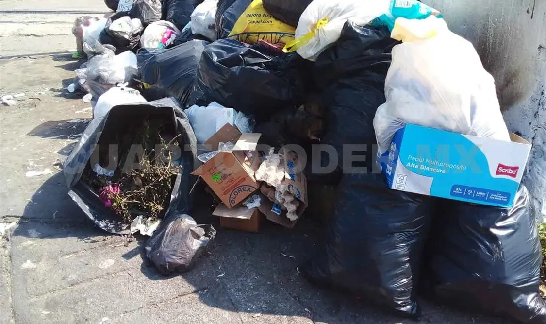 Huixtla inundada de basura; edil renta camiones viejos