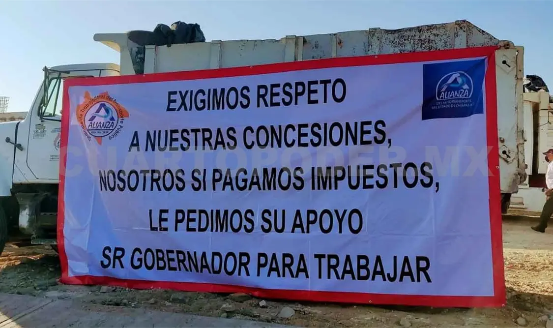 Transportistas reclaman inclusión en obra pública