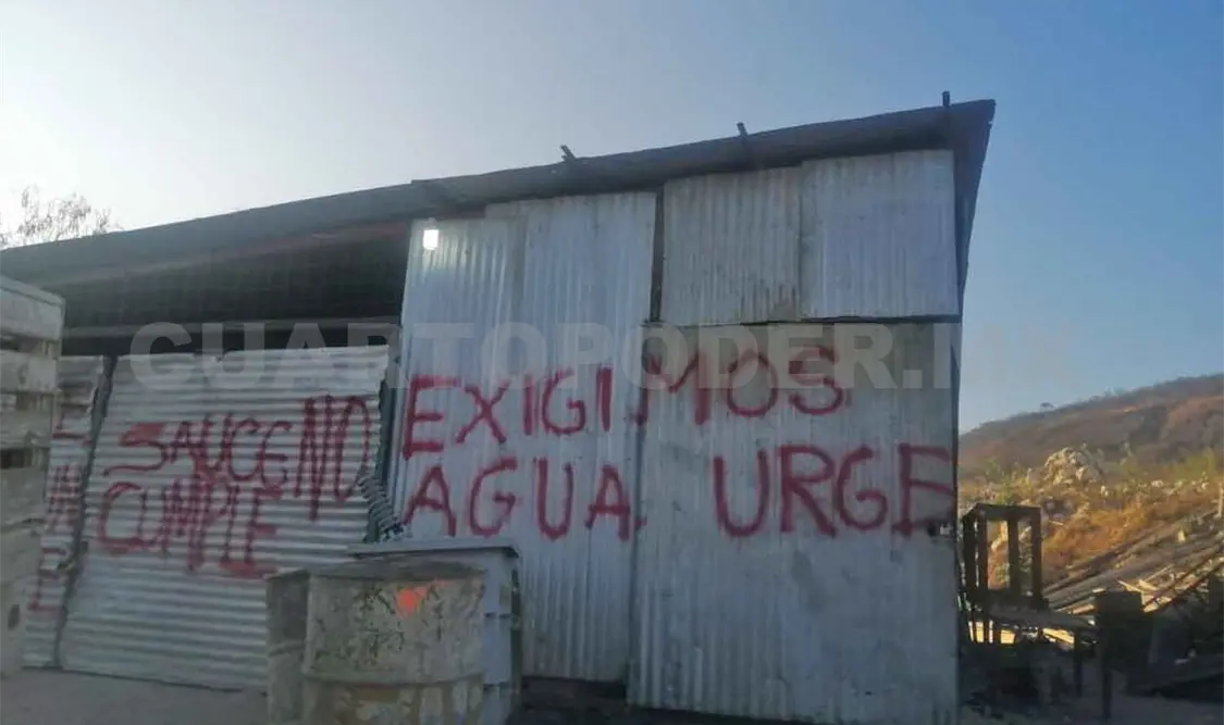 Continúa conflicto por incumplimiento de constructora