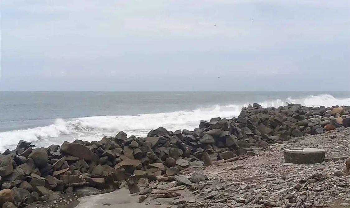 Descartan marea roja en costas de Chiapas